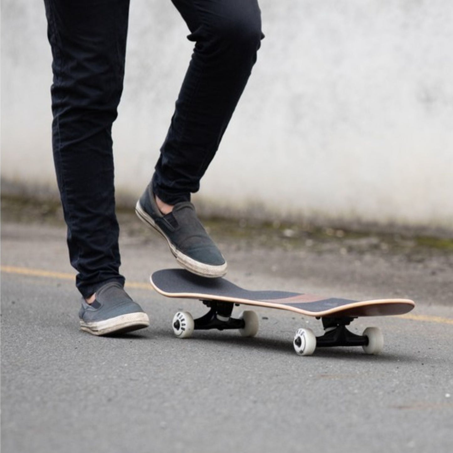 Mokau Double Kick 31" Skateboard